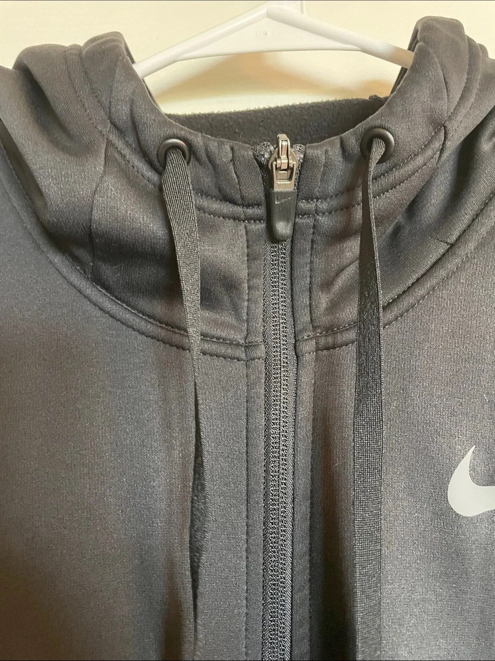 Nike Men's Black Full-Zip Hooded Jacket